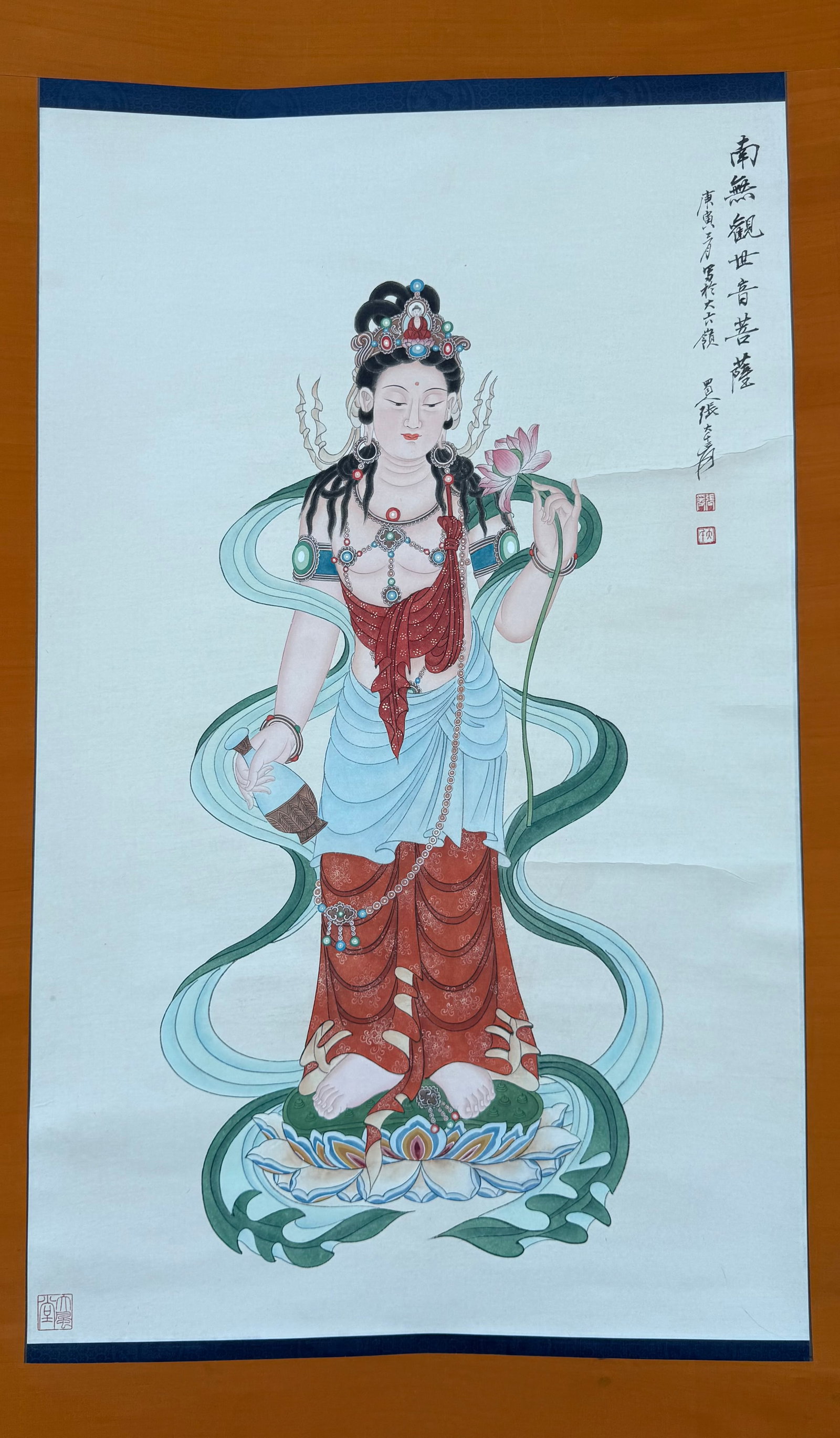 Chinese Scroll Painting of Kuan Yin Signed Zhang Daqian: Chinese Scroll Painting of Kusn Yin Signed Zhang Daquan, painting size: 22 1/2” X 36”