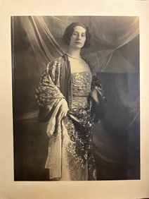 Early 20th century photograph of Anna pavlova Russian prima ballerina