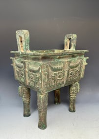 Antique chinese bronze sensor