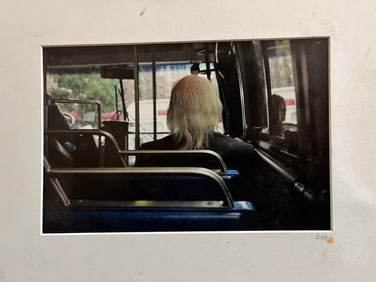 Attribute to Lee friedlander photography: Attribute to Lee friedlander photography The photograph is in good condition. It measures 9 inches tall 13 inches wide