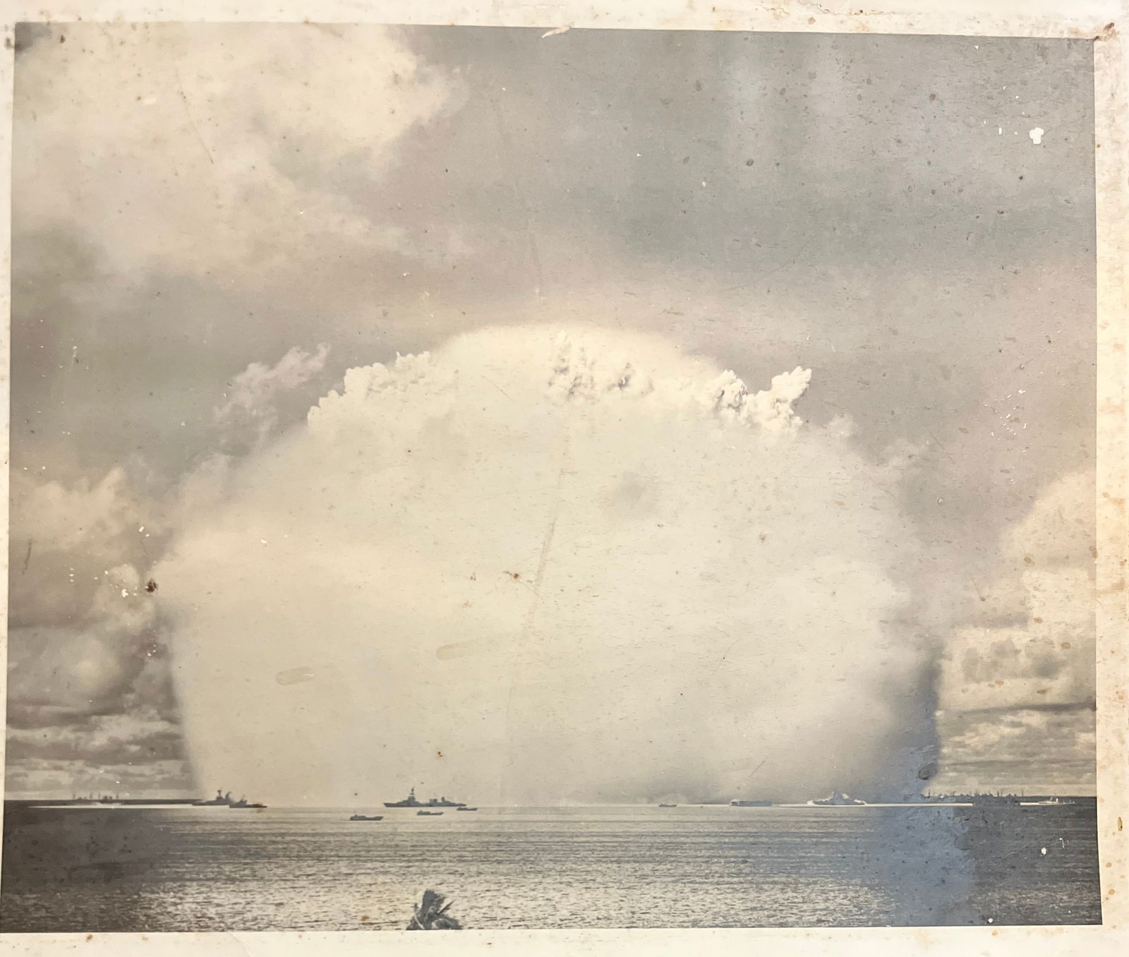 Operations crossroad 1946 nuclear bomb (1 of 4)