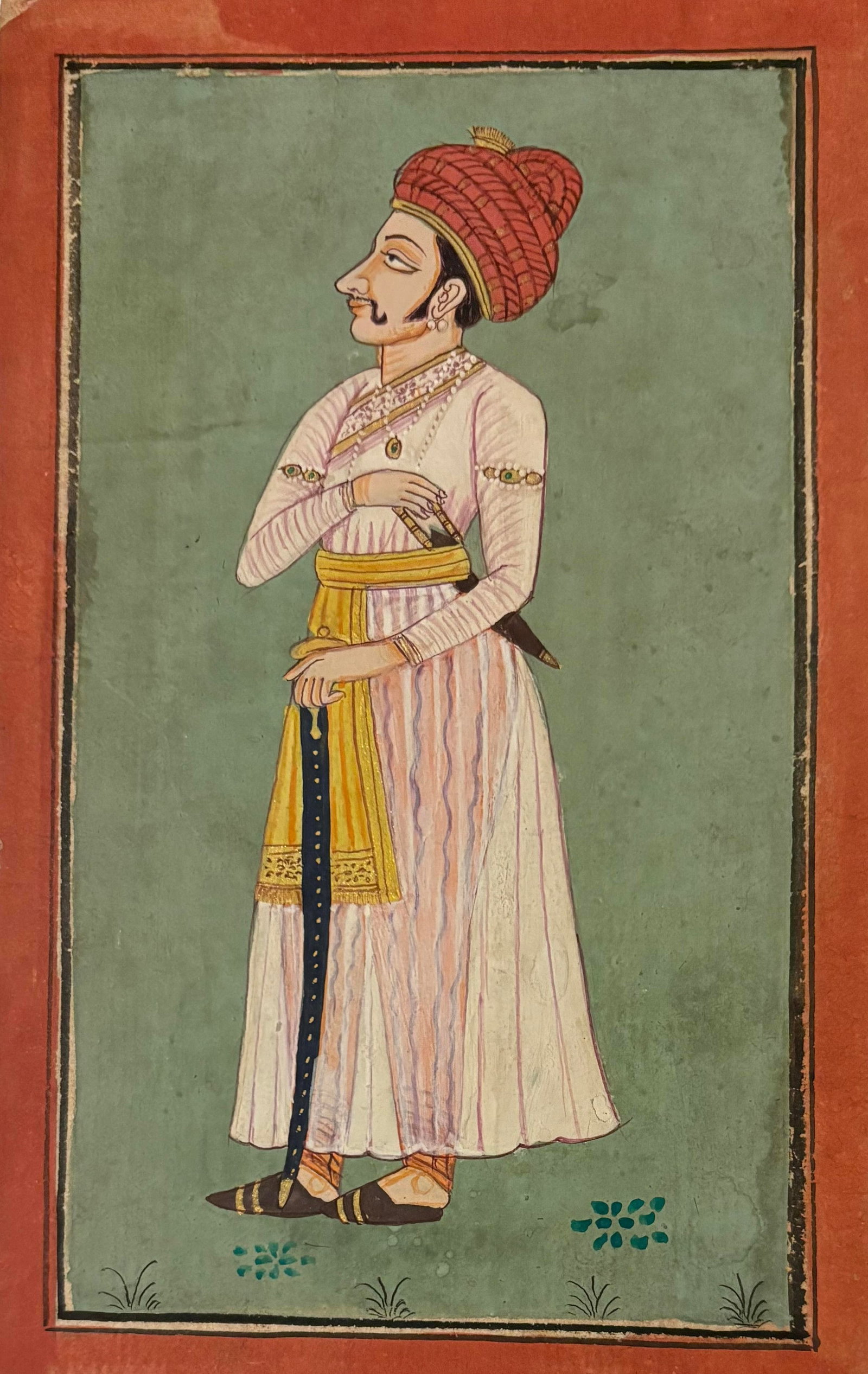 Indian Udaipur school miniature painting of a Royalty: Indian Udaipur school miniature painting of a RoyaltySize : 8 by 5 inches