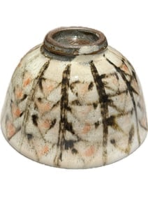 Antique-Vintage Japanese Oribe Ware Tea Bowl: An antique-vintage Japanese Oribe ware pottery tea bowl Approximately 5”x3”