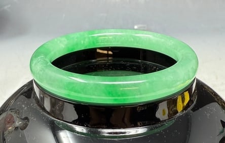Chinese Jadeite Bangle (1 of 7)