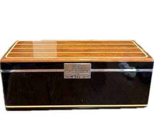 Veuve Clicquot La Grande Dame Riva Gift Box: Veuve Clicquot La Grande Dame by Riva Special EditionMahogany Lacquer Box, 13” x 5 1/2” X 5”