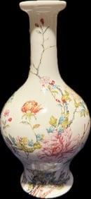 A Lenox porcelain vase after a Chinese imperial vase (1 of 5)