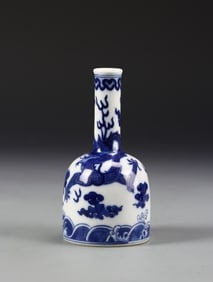 Antique Chinese Blue and White Bell Vase (1 of 5)