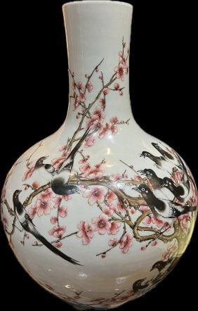 Antique Chinese Famile Rose Vase Mark on Base (1 of 3)