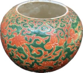 Antique Chinese Famile Rose Brush Washer: Antique Chinese Famile Rose Brush Washer, 4 1/4" H.,Please note that this item is in Manhattan NY and the shipper's information will be mailed to the winning bidders after the auctions is over. After