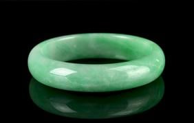 Chinese Jadeite Bangle (1 of 2)