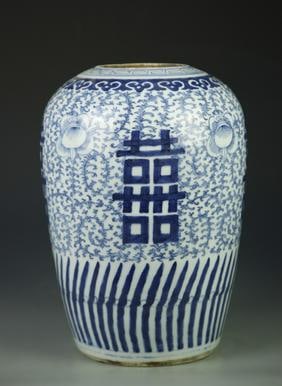 Antique Chinese Export Jar (1 of 7)