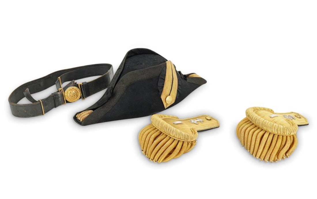 U.S. NAVAL OFFICER’S FULL DRESS ENSEMBLE, C.1895–1920, COMPLETE WITH ORIGINAL CASE AND KEY: U.S. NAVAL OFFICER’S FULL DRESS ENSEMBLE, C.1895–1920, COMPLETE WITH ORIGINAL CASE AND KEYA rare and complete U.S. Navy officer’s full dress ensemble associated with the United States Naval Acad
