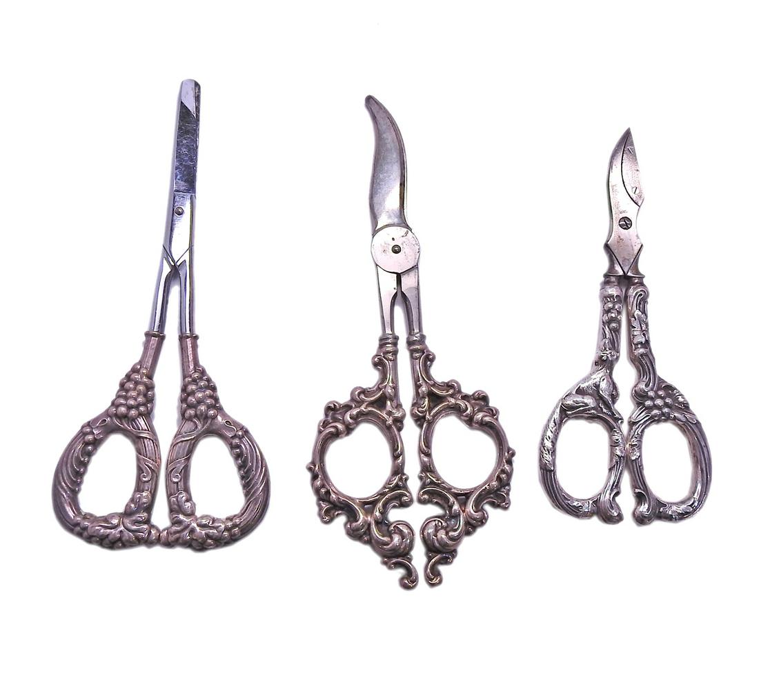 Set of Three Sterling Handle Grape Shears (1 of 5)