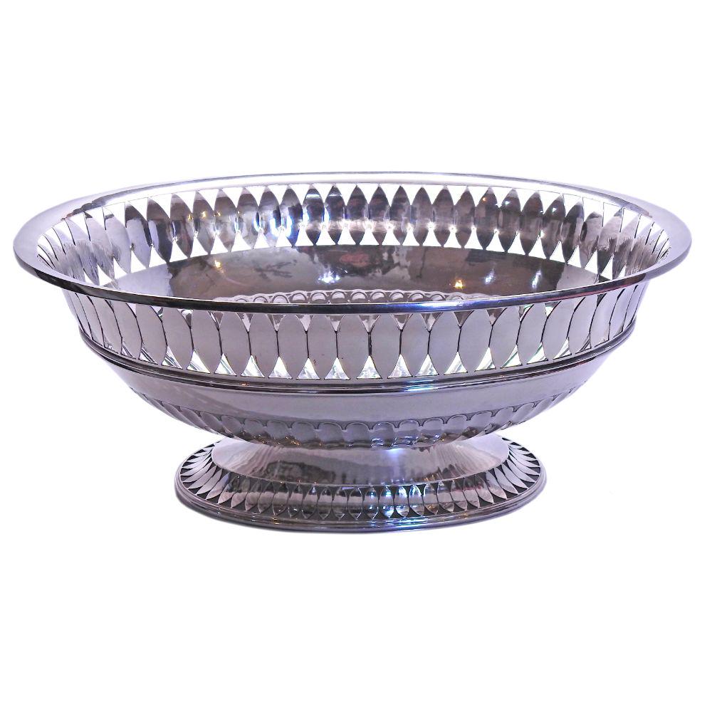 Buccellati Sterling Silver Prestigio Mario Reticulated: Measures 5.25" x 12.25" x 9.25". Marked: Buccellati, 925, Italy. Retail $12100. Weight - 38.5 ozt.