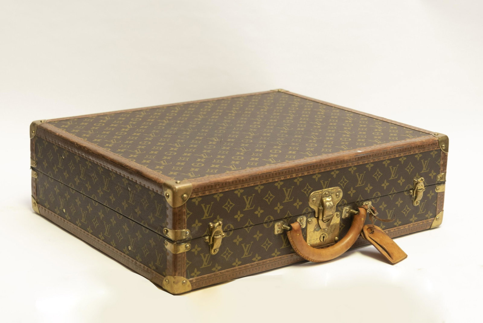 Louis Vuitton Hard Case Monogram Garment Suitcase,: Louis Vuitton Hard Case Monogram Garment Suitcase #1053670 Brass plate marked Louis Vuitton Made in France 105370 interior with fabric straps and shields leather strap with leather identification tag;