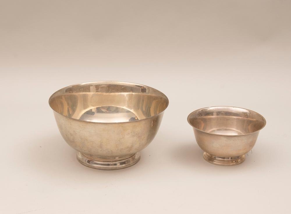 Two Watson Sterling Silver "Paul Revere" Pattern Bowls,: Two Watson Sterling Silver "Paul Revere" Pattern Bowls mid 20th century in two sizes. Larger Height 4 1/8 inches diameter 8 inches total weight 27 troy ounces.