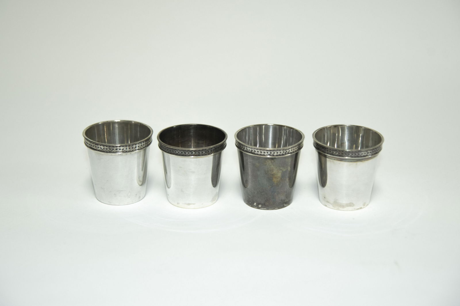 John Hardy Sterling Silver Dot Collection set of four: John Hardy Sterling Silver Dot Collection set of four Shot Glasses