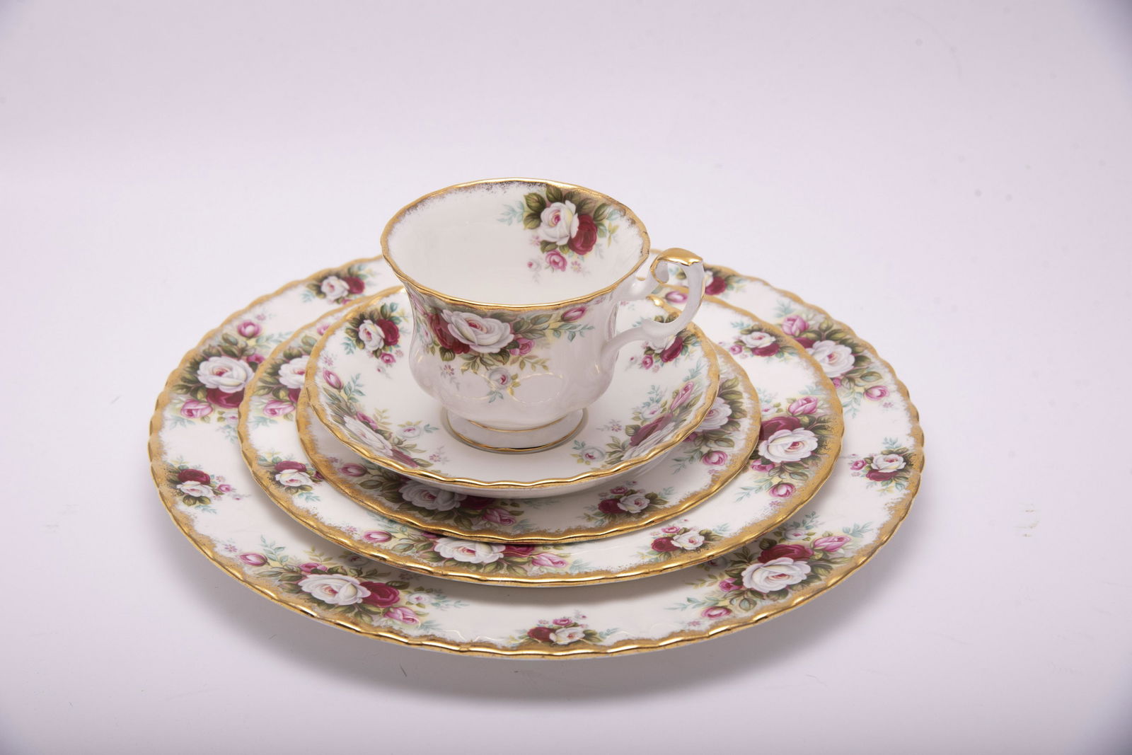 English Royal Albert Collection Chinaware comprising (1 of 4)