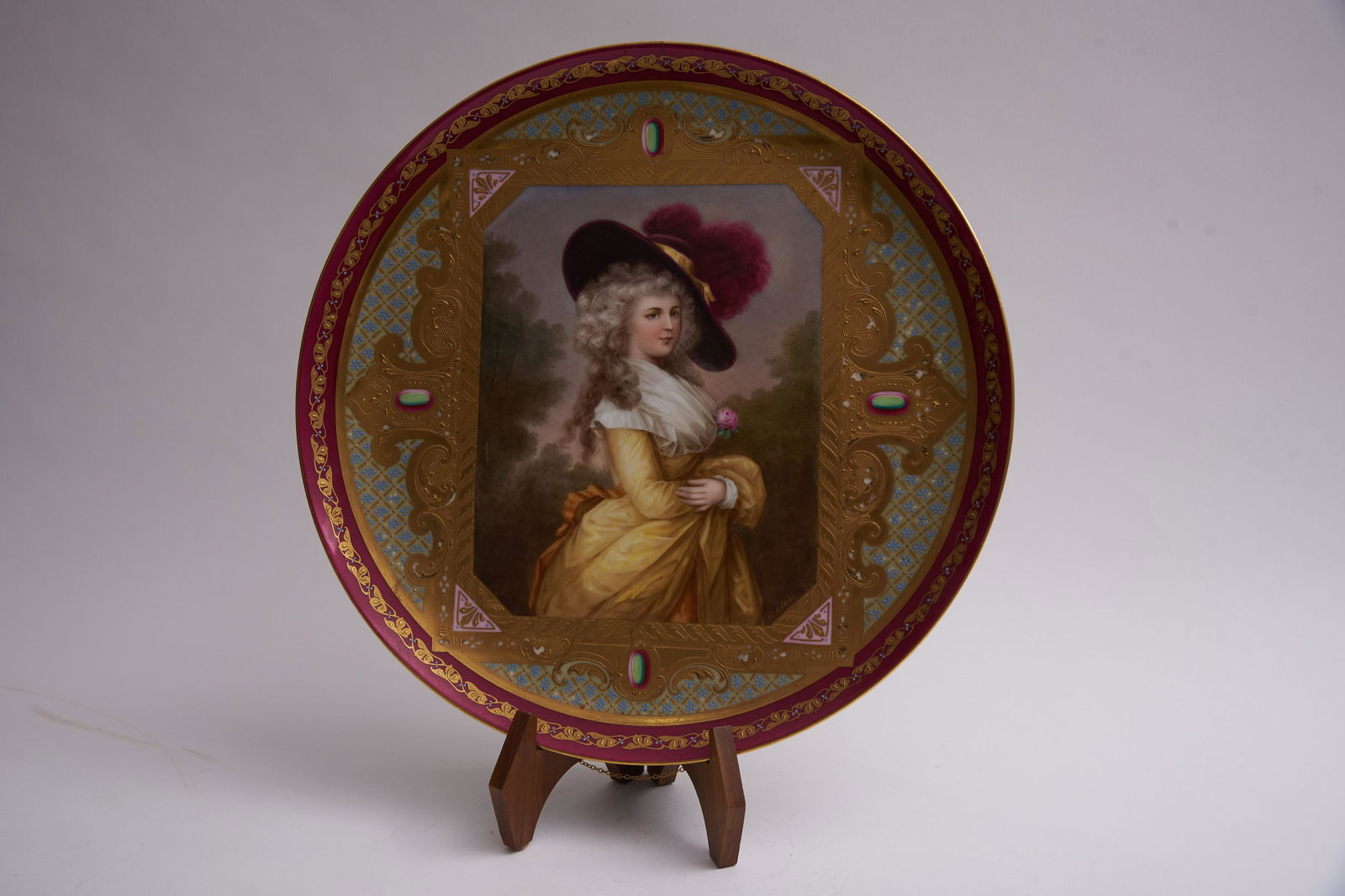 A Royal Vienna Portrait Charger Diameter: 14 inches (1 of 2)