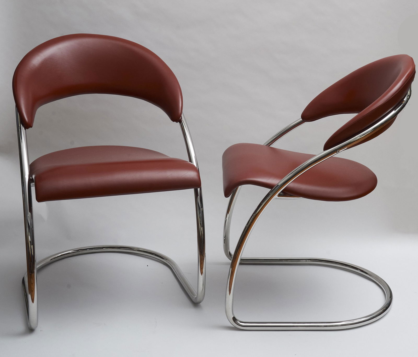 Set of Four Brueton Luckhardt Chairs by Wassily & Han: Set of Four Brueton Luckhardt Chairs by Wassily & Han LuckhardtRed leather upholstery