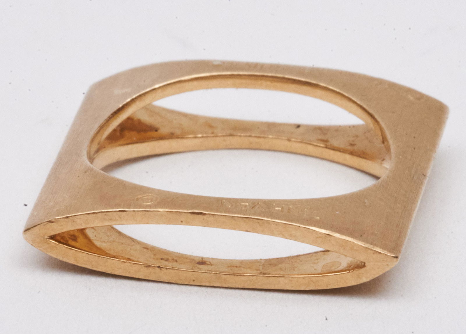 Dinh Van Gold Ring (1 of 2)