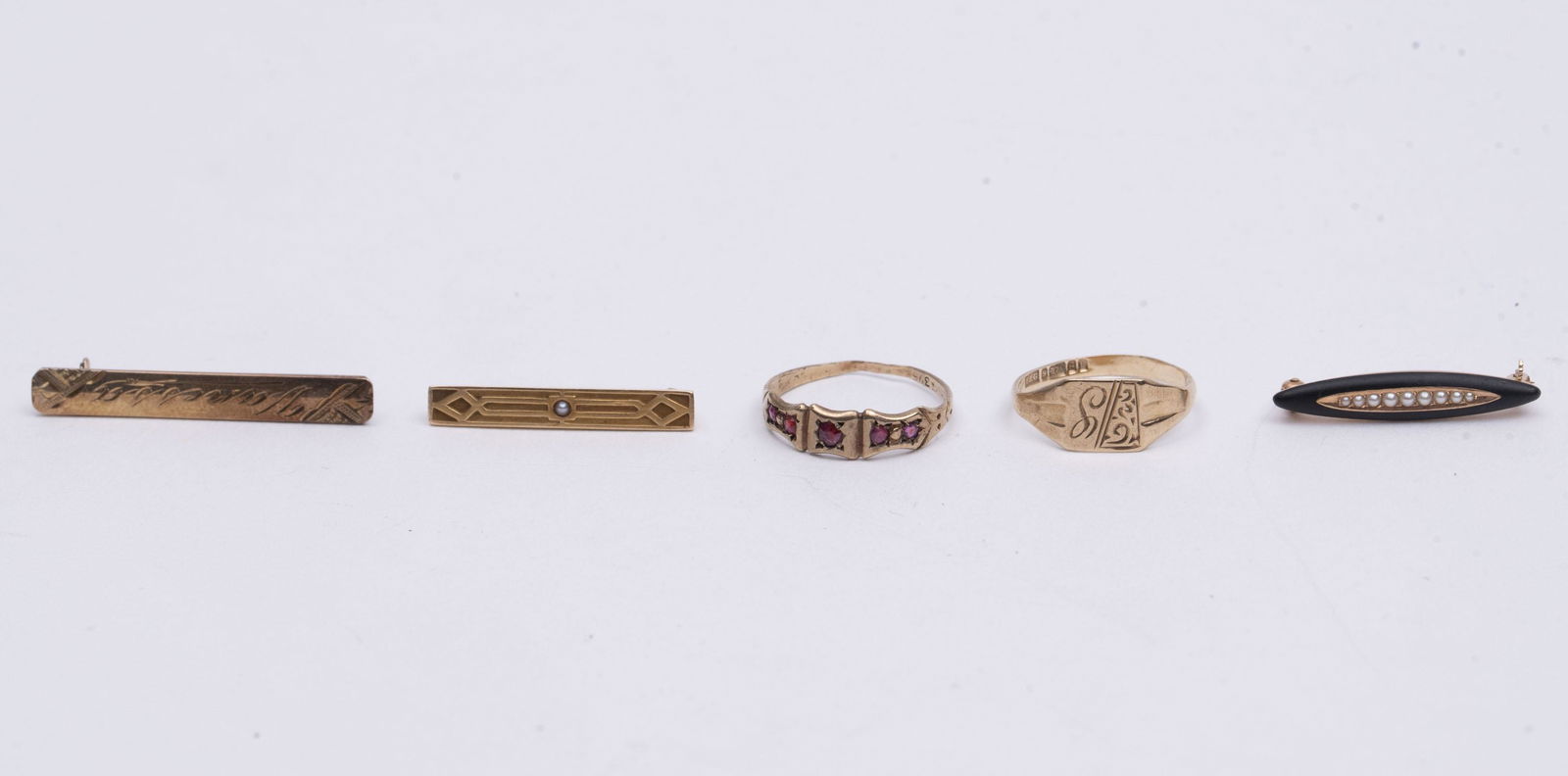 Five Small Victorian Pieces of Jewelry (1 of 1)