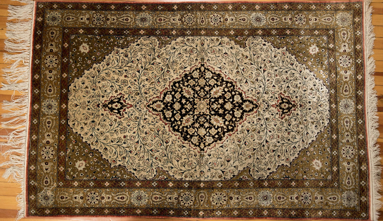 Handwoven Persian (QUM) Silk Area Rug 3'6" x 5'6" (1 of 2)