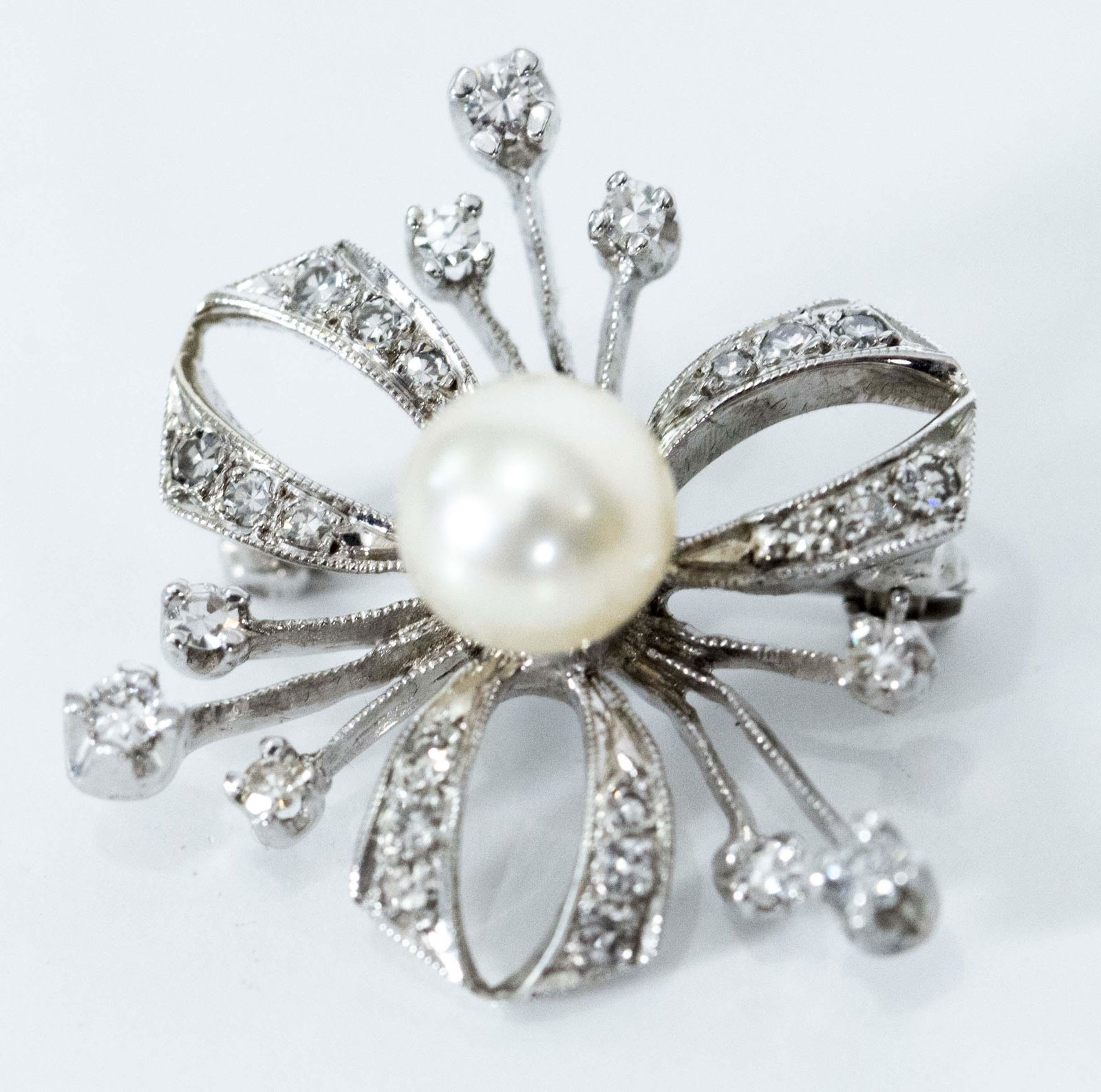 14kt White Gold Diamond and Pearl Brooch (1 of 3)