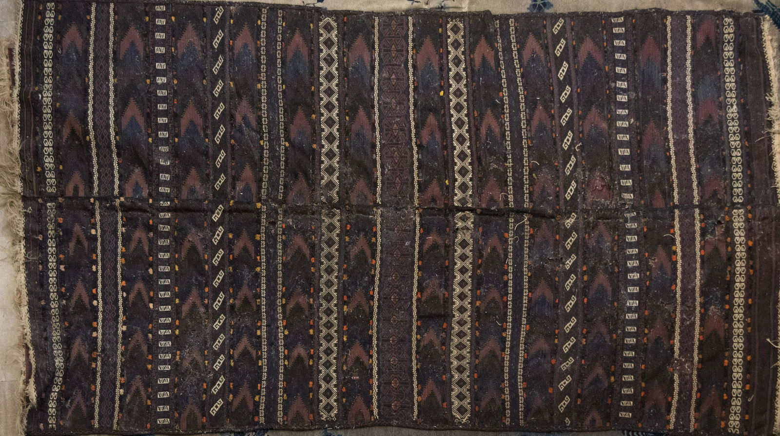 Hand Knotted Flatweave Rug 6' x 10' 3" (1 of 2)