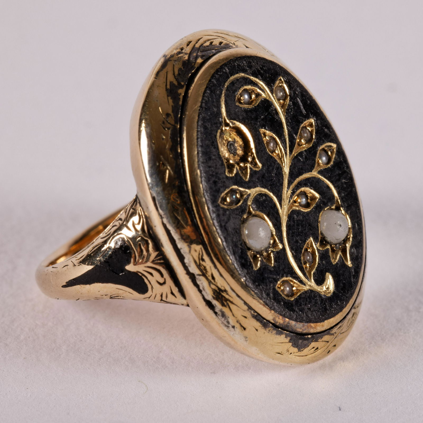 Antique Yellow Gold Flower Motif Ring (1 of 1)