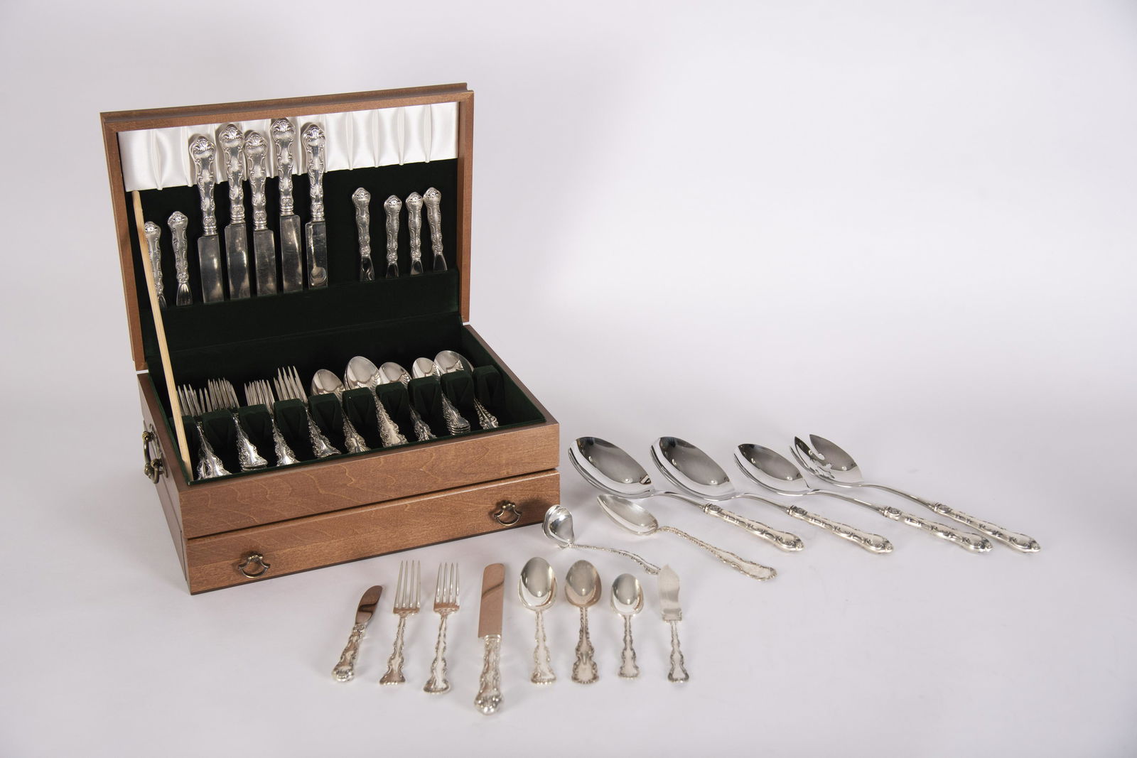 Gorham Sterling Silver Flatware Service, Strasbourg (1 of 9)