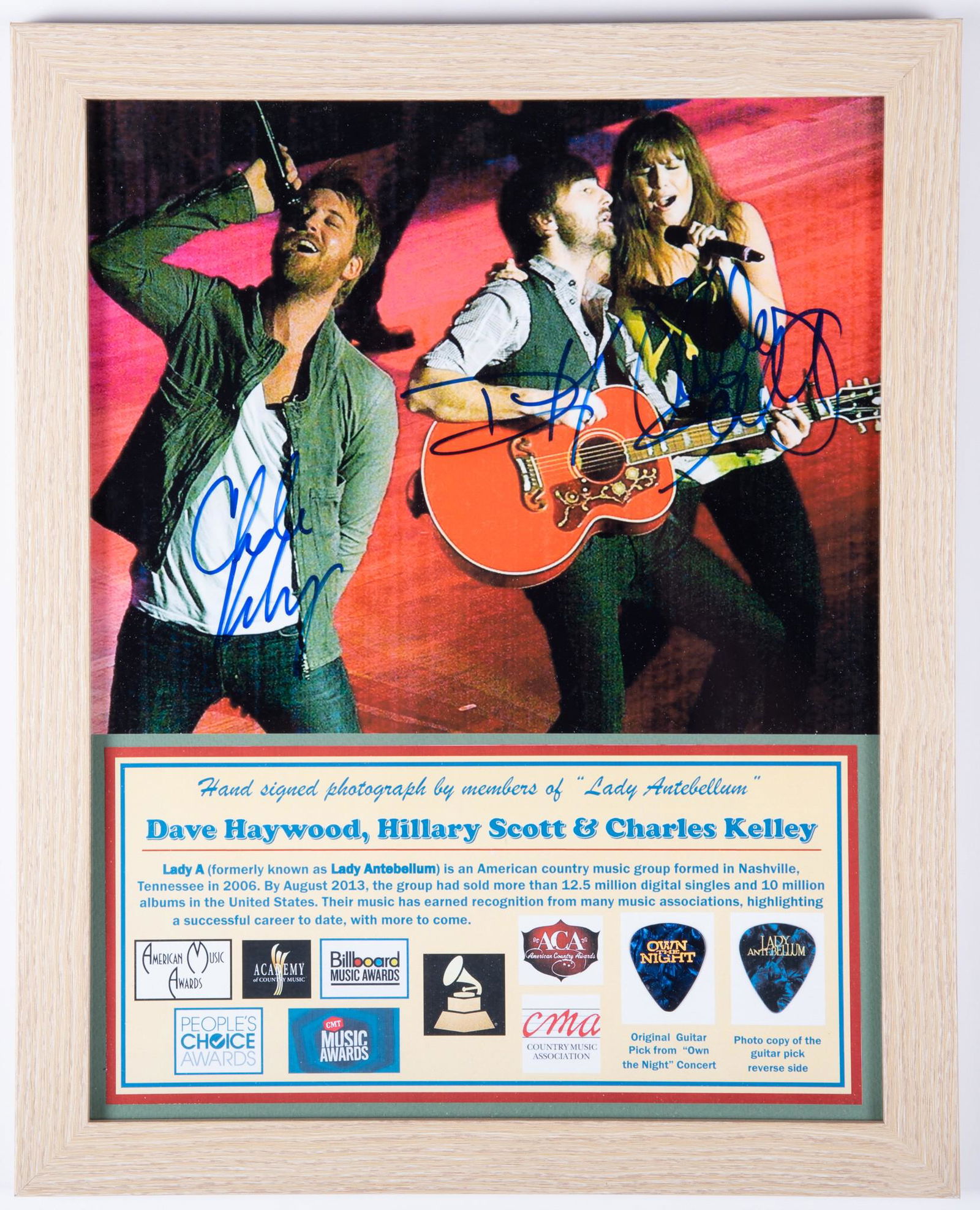 LADY ANTEBELLUM SIGNED PHOTO/PICK (1 of 2)