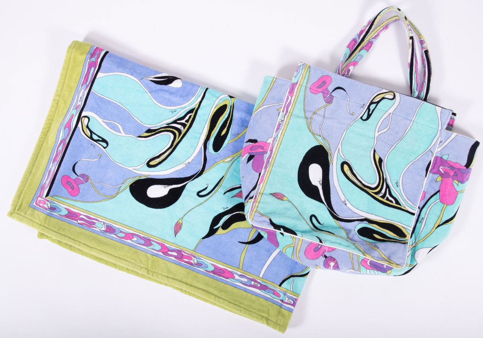 Emilo Pucci Beach Bag and Towel Set Ninfee Print (1 of 7)