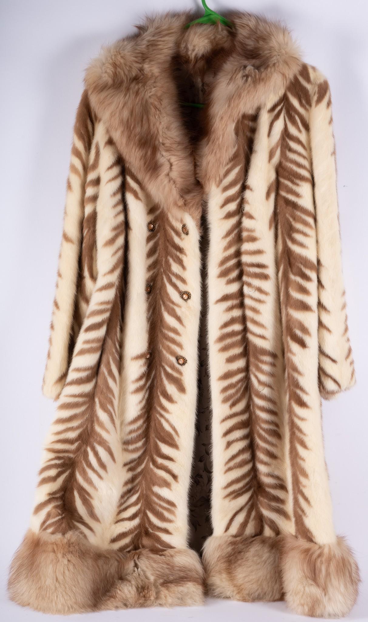 Canadian Arctic Indigenous Design Two-Toned Mink Coat With Fox Collar (1 of 5)
