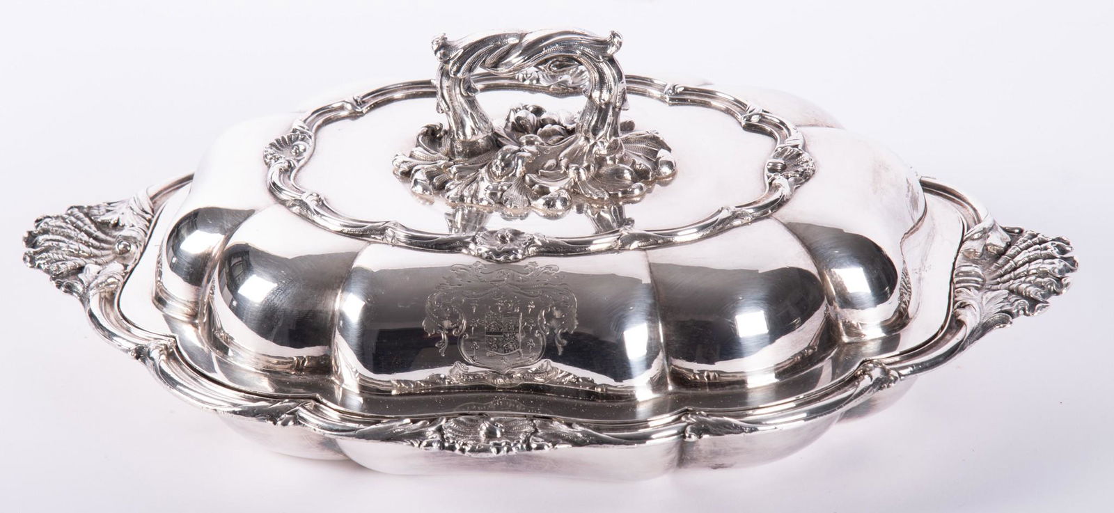 A Fine Antique English Sheffield Plate Covered Serving Dish (1 of 5)