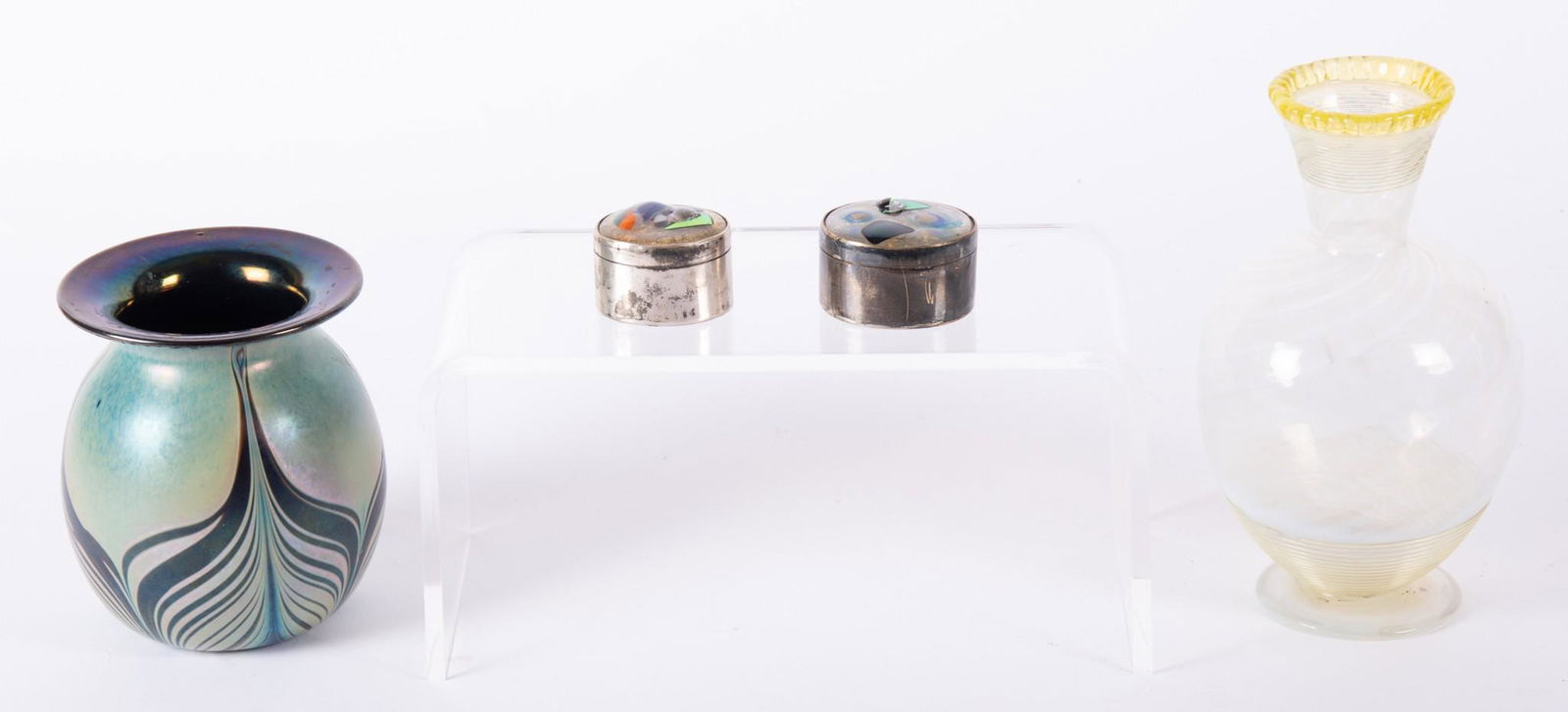 Four Pieces of Vintage Art Glass (1 of 5)