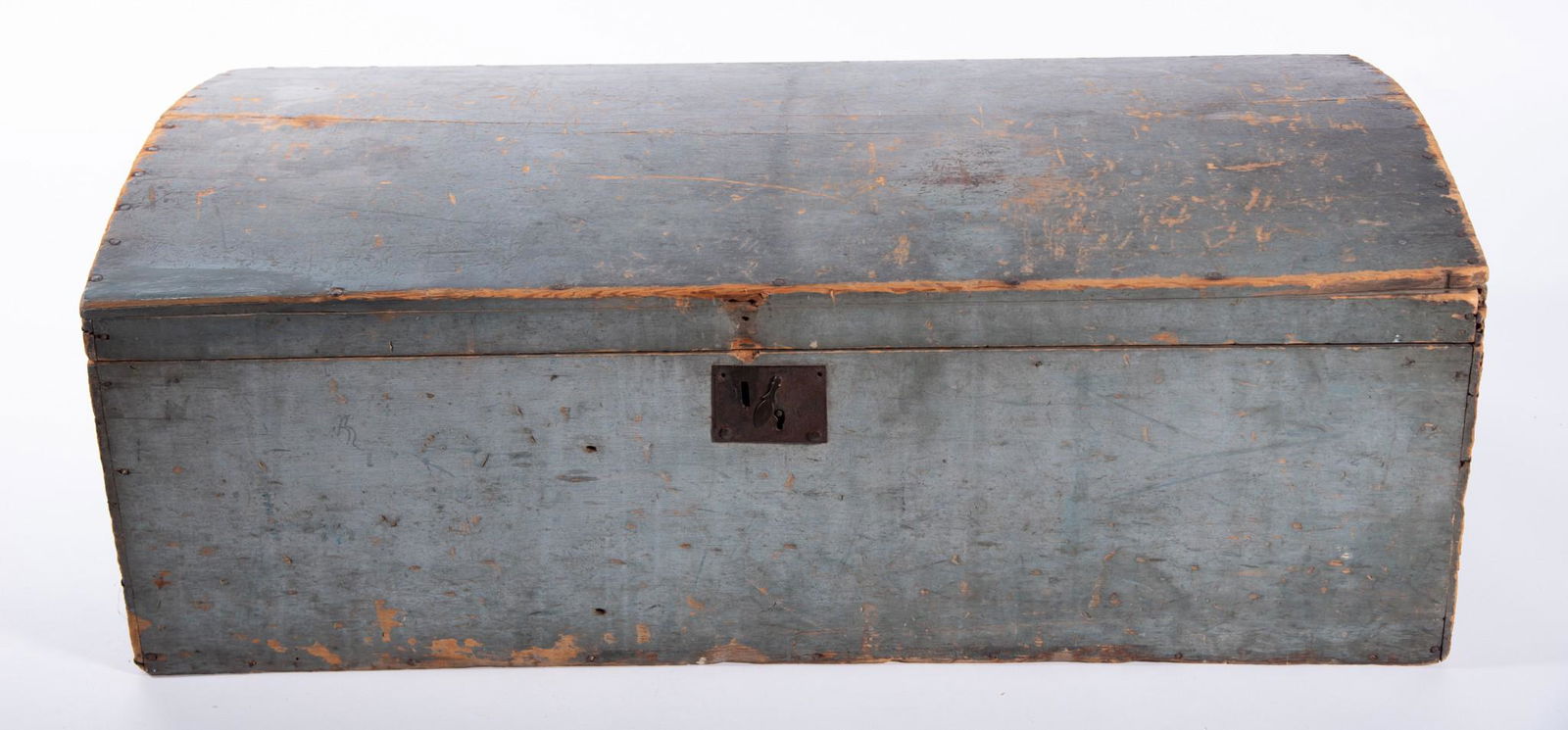 Nineteenth Century American Domed Trunk (1 of 3)