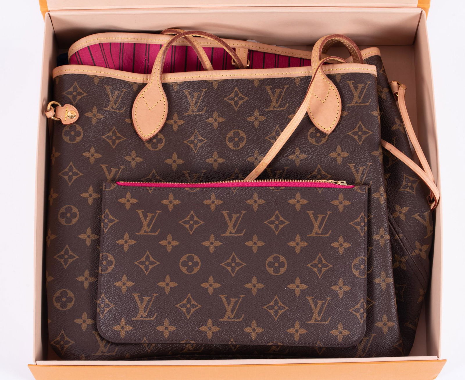 Louis Vuitton Neverfull Purse (1 of 3)