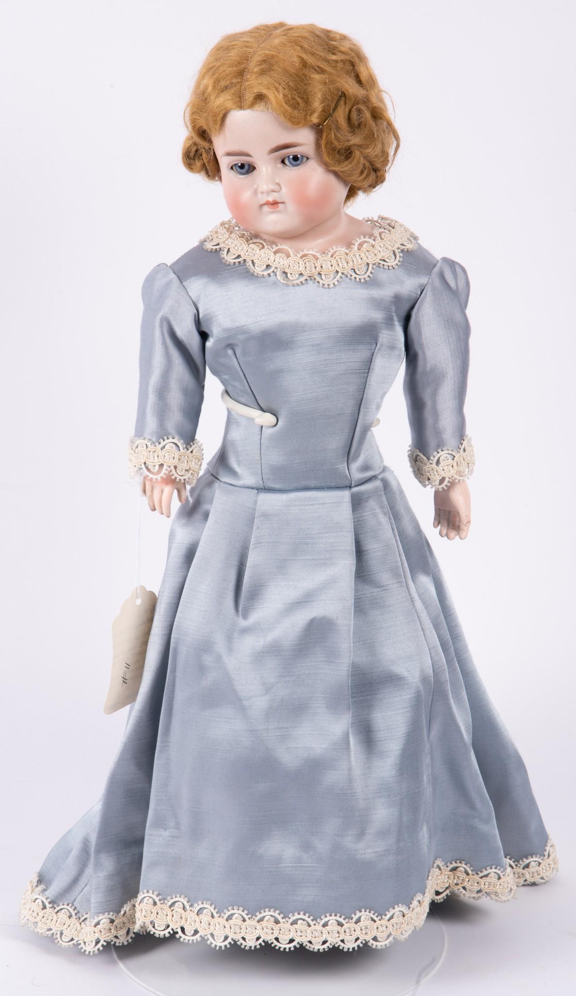 ABG #698 19" Turned Shoulder Head Doll, Alt, Beck & Gottschalck (1 of 4)