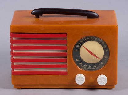 Vintage Emerson Patriot Model 400 AM Radio Designed by Norman Bel Geddes: Vintage Emerson Patriot Model 400 AM Radio Designed by Norman Bel GeddesNeat vintage, 1940?s Emerson Patriot, model 400 red, white and blue AM radio designed by Norman Bel Geddes with a catalin case.