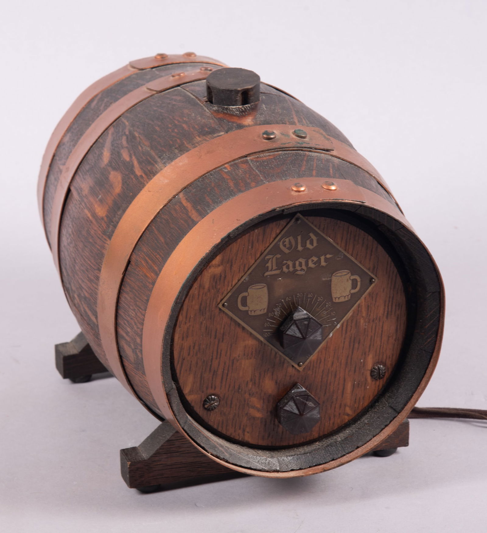 Rare Vintage Old-Lager Keg Novelty Four Tube Radio (1 of 4)