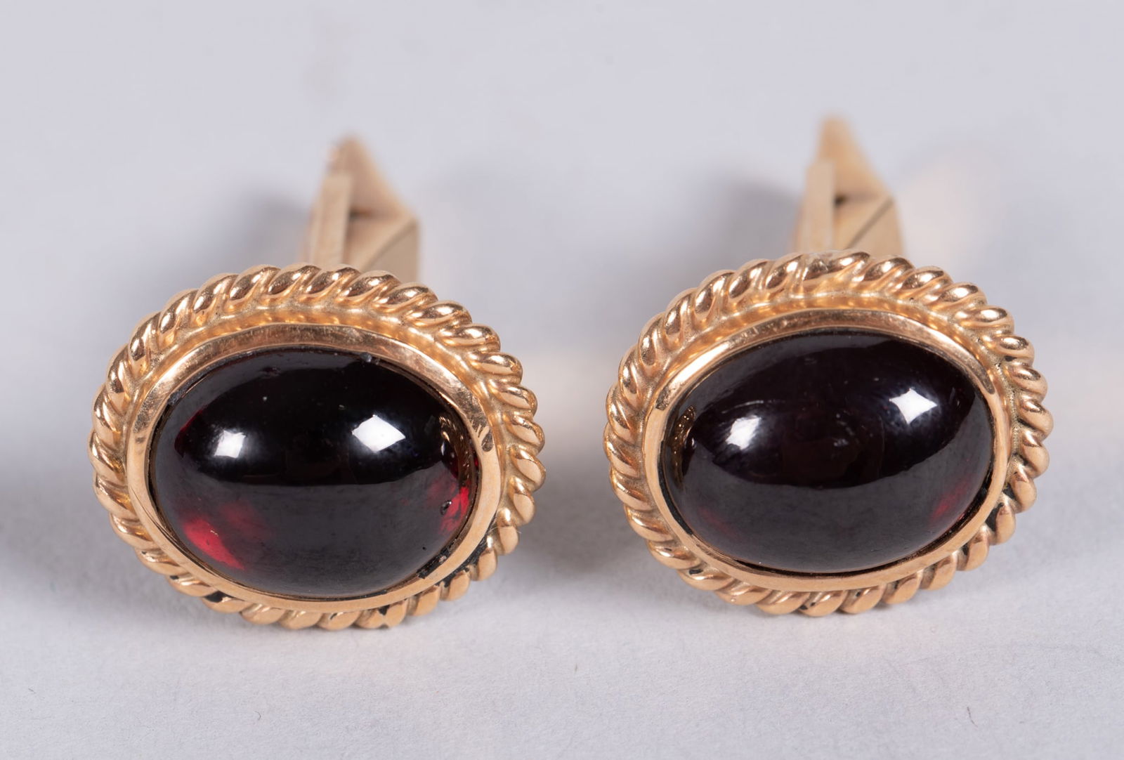 14kt yellow Gold Garnet Cabochon Cuff Links (1 of 3)