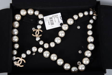 chanel long pearl necklace