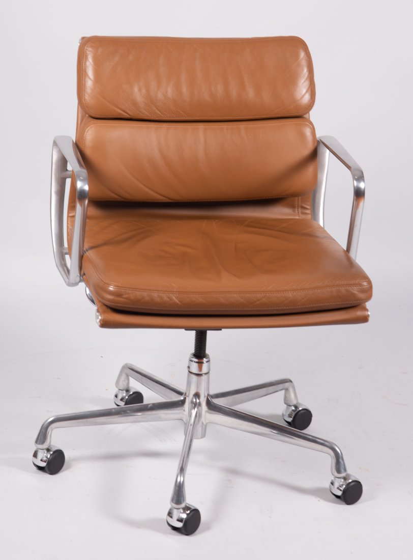Vintage Herman Miller Eames Executive Soft Pad Task Chair (1 of 3)