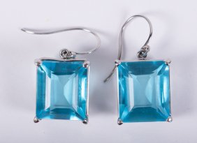 14k White Gold w/Blue Topaz Dangle Earrings
