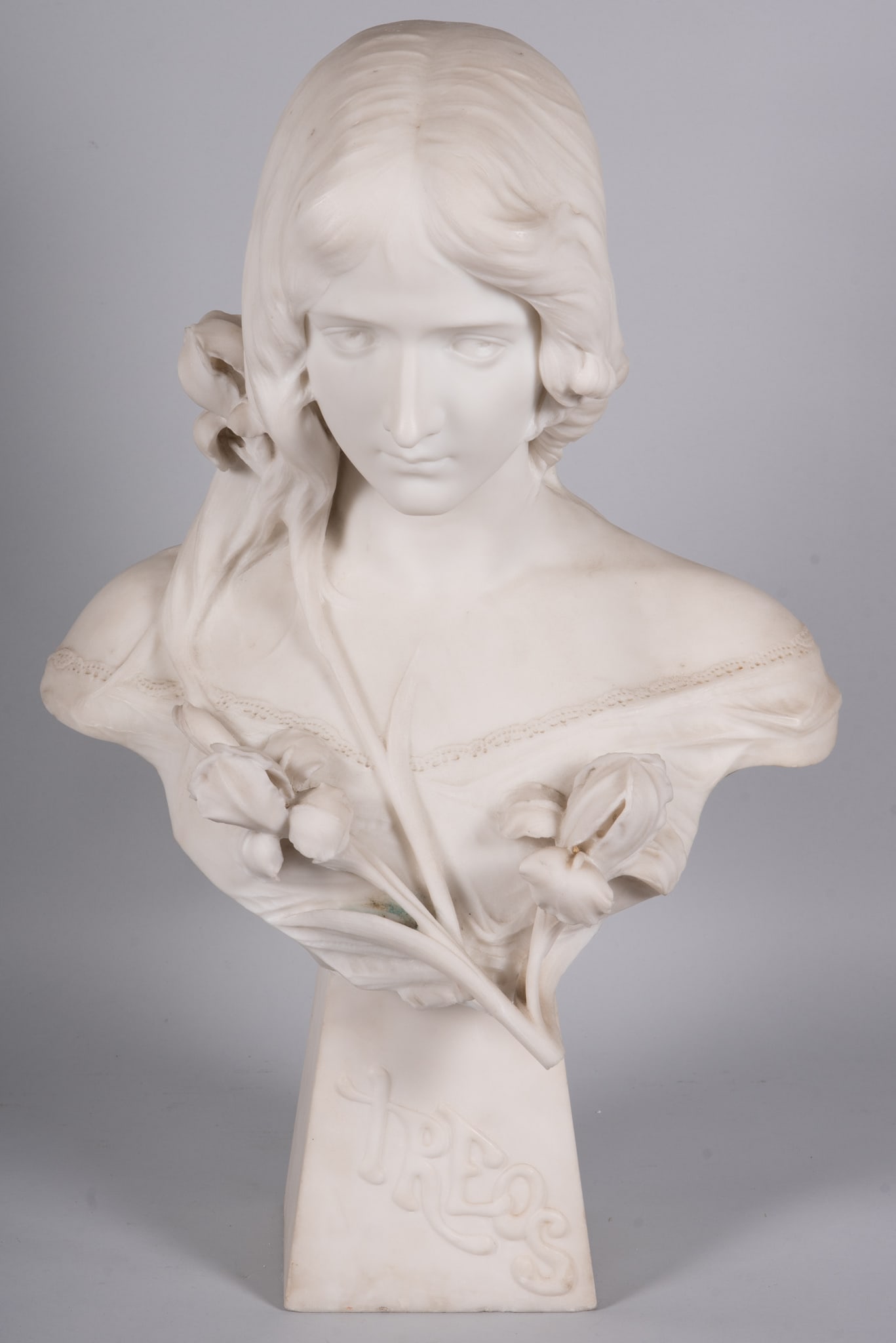 A Fine Italian Art Nouveau Carved Marble Bust, Iris (1 of 4)