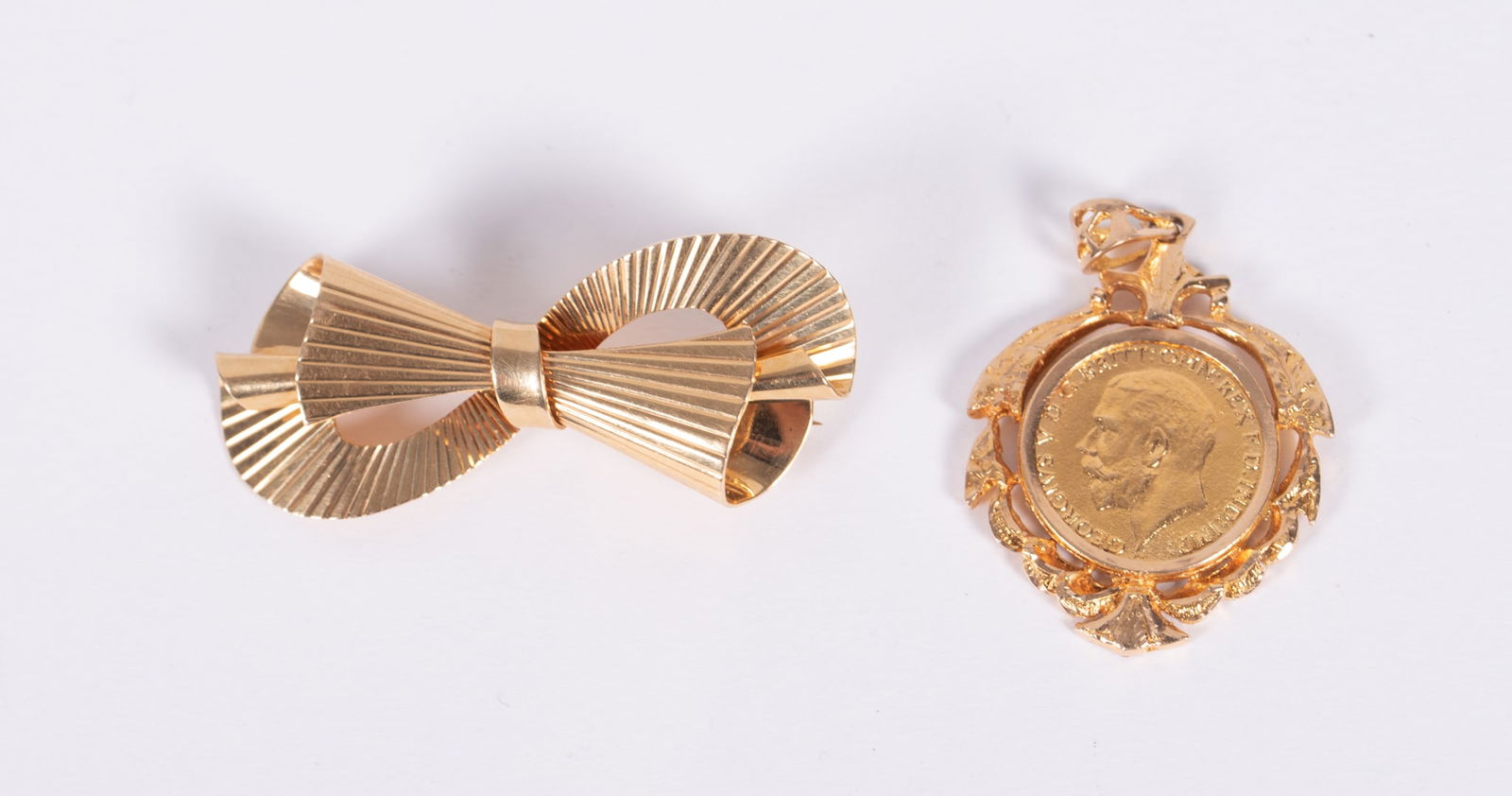 14k Yellow Gold Pin Together with Gold Coin Pendant/Charm (1 of 3)