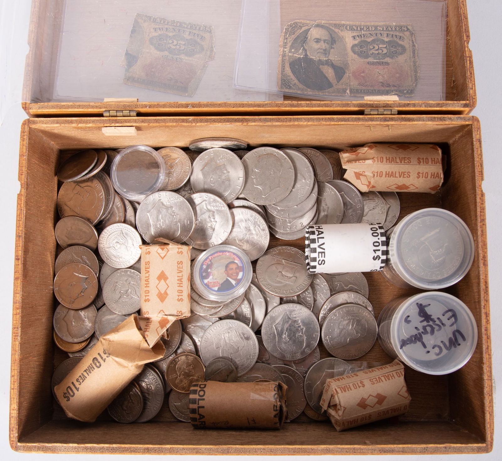 2 25-cent Fractional Currency notes, 2 silver war nickels, 1 1833 large cent, 13 Uncirculated, Clad (1 of 3)