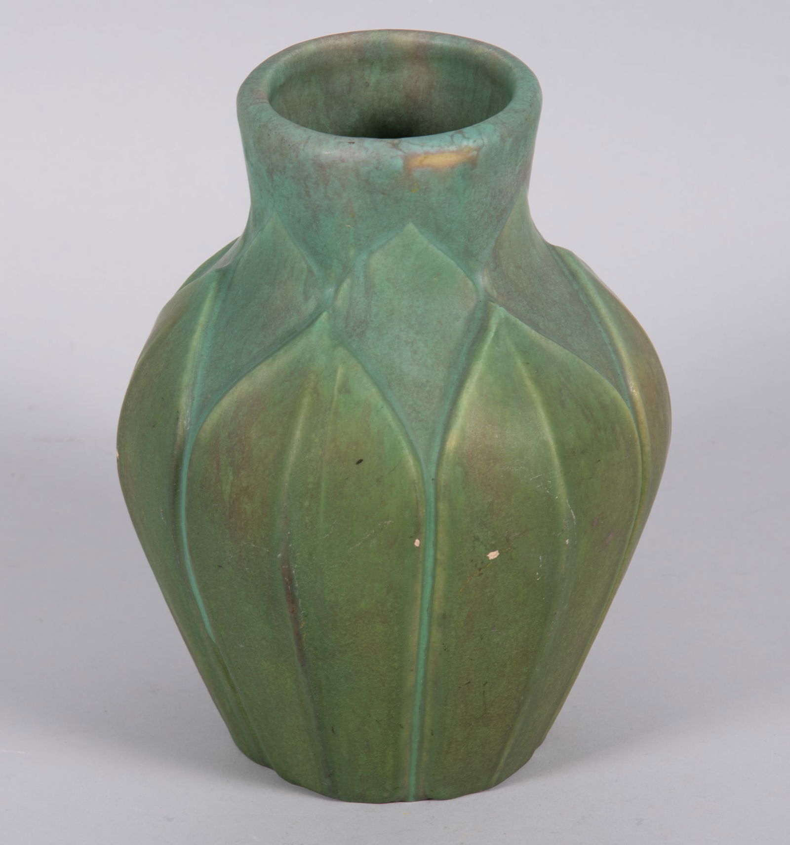 Vintage Roseville Velmoss Art Pottery Vase (1 of 4)