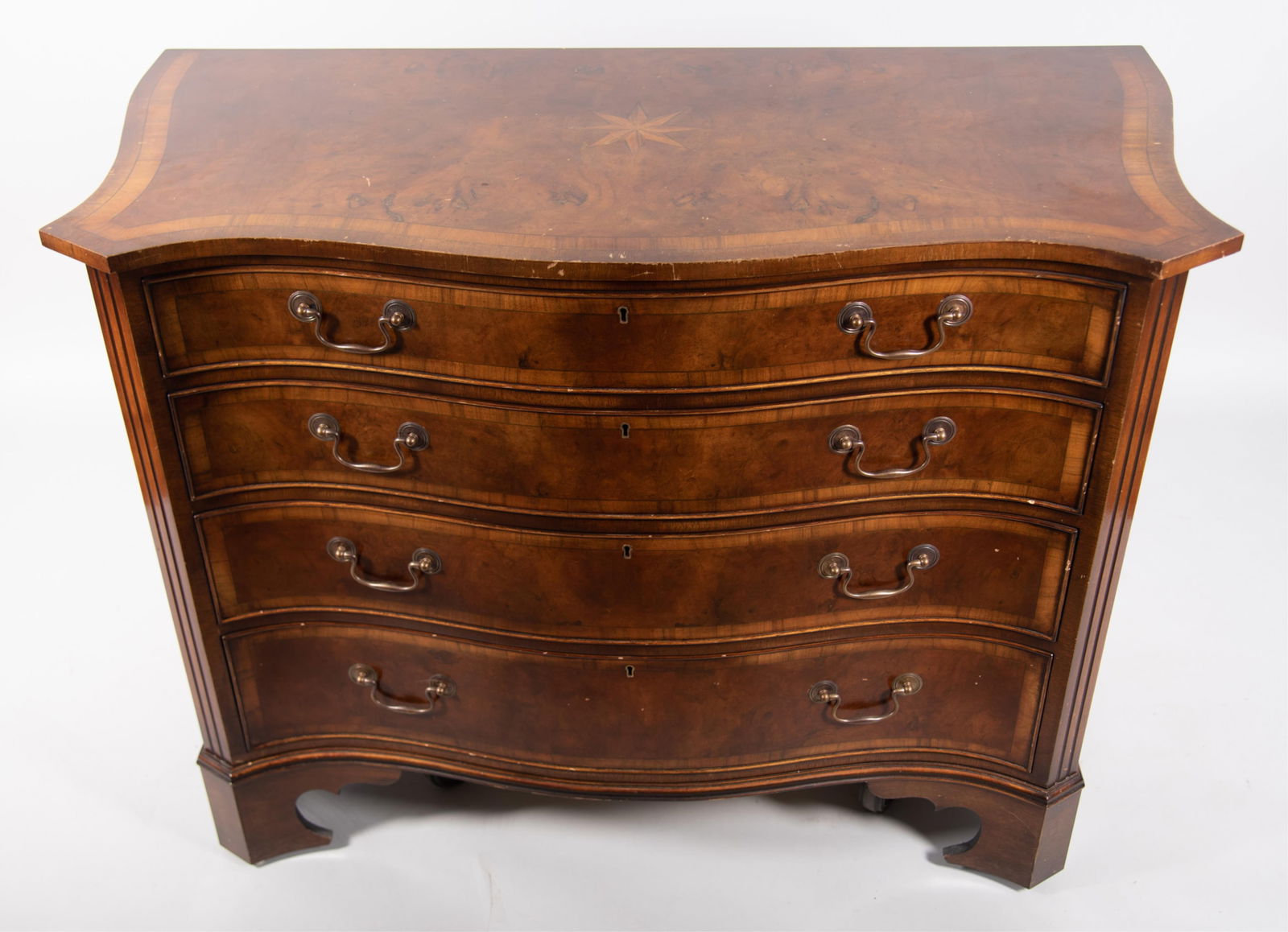 Trosby Furniture Company, Pair Of Chest Of Drawers (1 of 6)